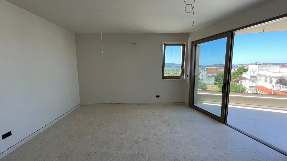 Nappali terasszal, apartman Tribunjban - A4109