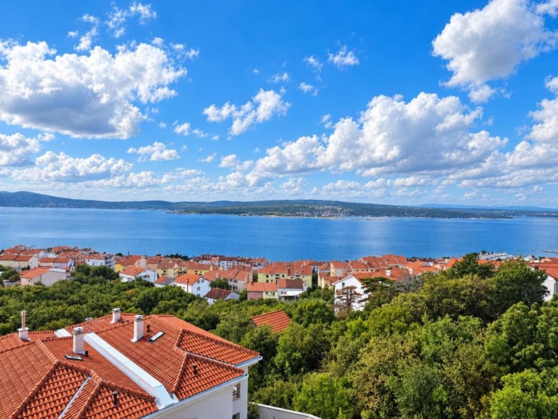 Medencés apartman tengerre néző kilátással Crikvenicában
