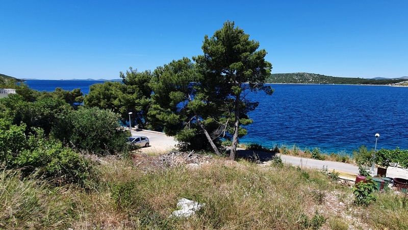 Tengerre néző kilátás a G393-ból, Primosten.