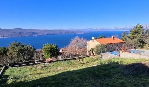 Vásároljon építési telket Isztria keleti partján.