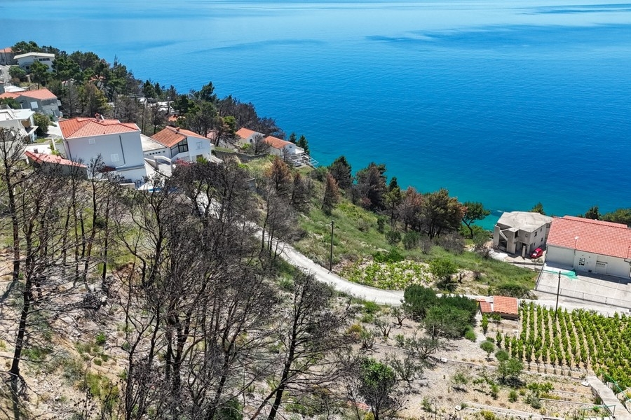 Építési telek Marusiciban, az Omis Riviérán