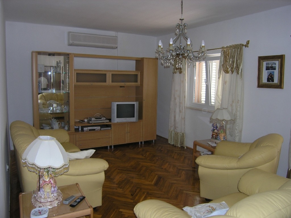 Lakóterület a felső szinten.