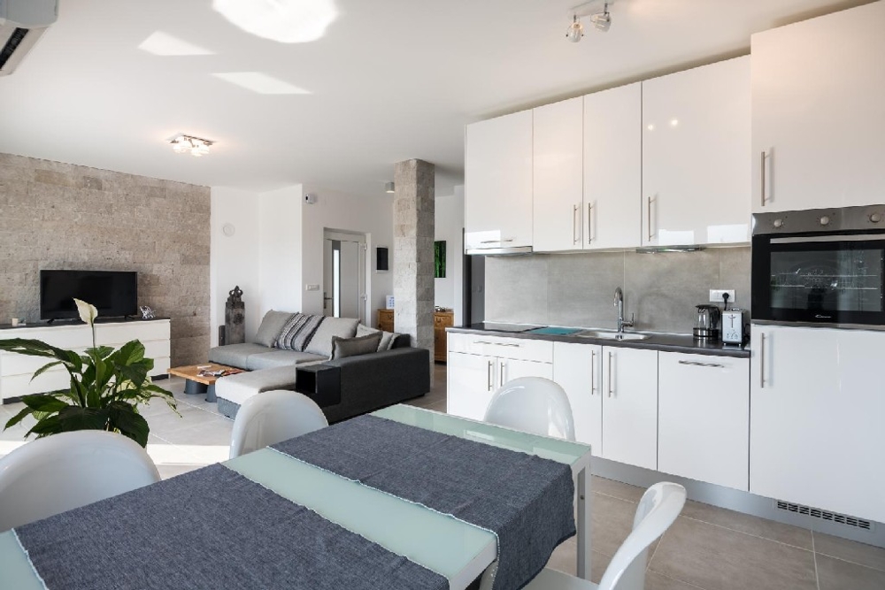 Nappali és étkező modern stílusban - Panorama Scouting GmbH.