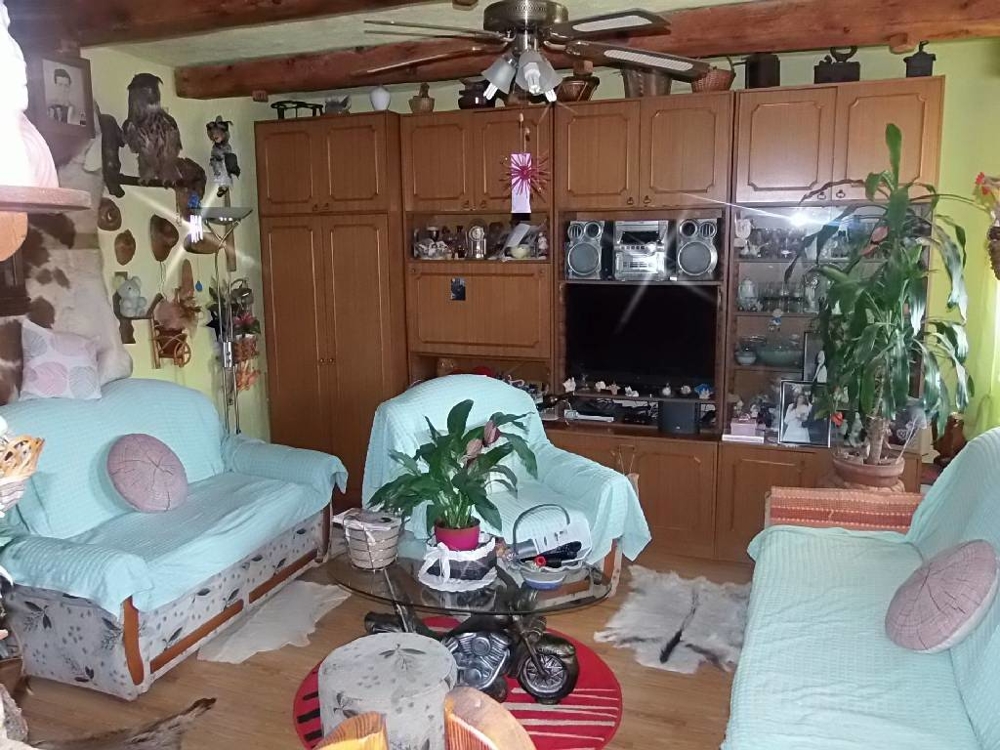 Kilátás a H1303-as ingatlan lakóterületére.