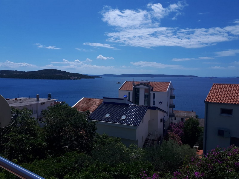 A Trogir régióban található ingatlan konyhasarokkal és étkezővel