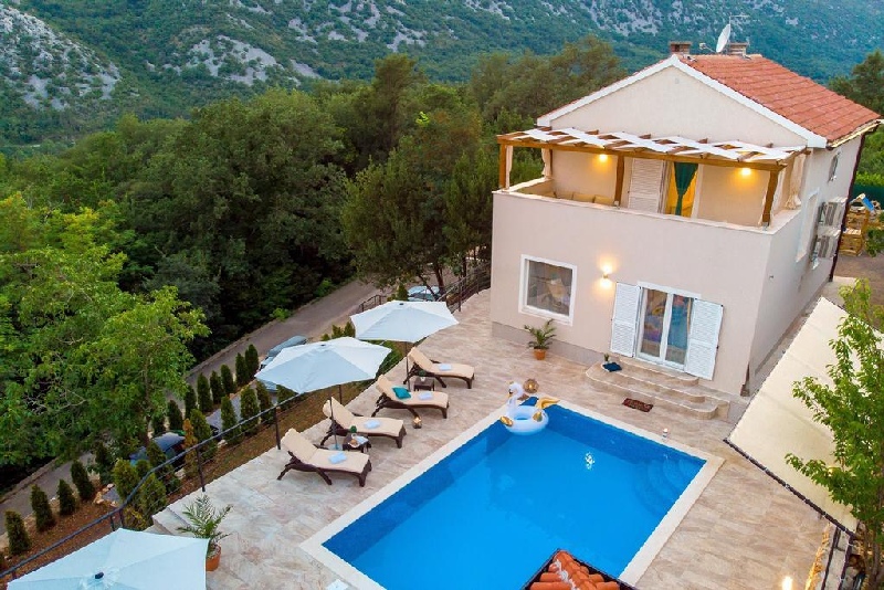 Eladó ház a horvátországi Crikvenica régióban tengerre néző kilátással - Panorama Scouting GmbH.