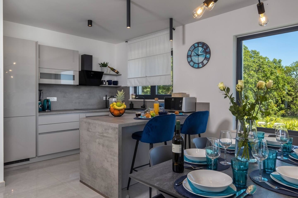 Medencére és tengerre néző villa H1647, Crikvenica régió, Horvátország - Panorama Scouting Real Estate.