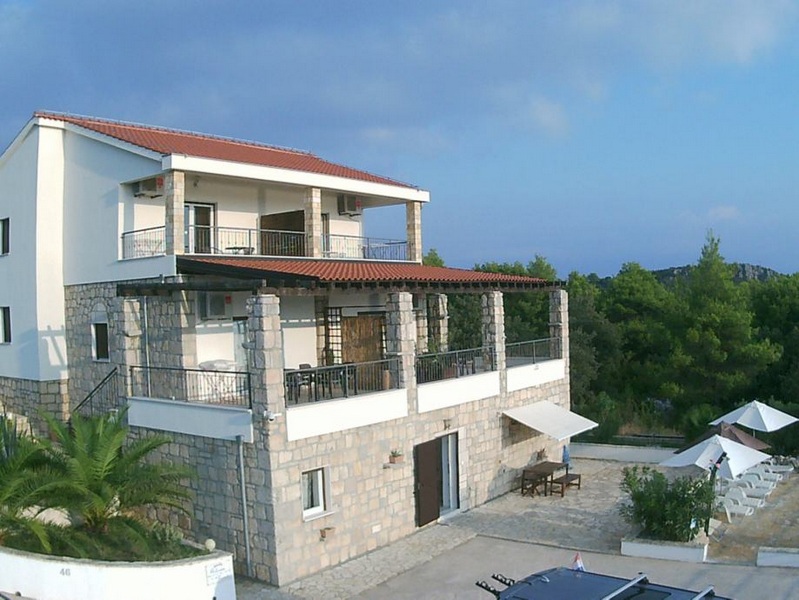 Vásároljon házat Horvátországban - Panorama Scouting Ingatlan.