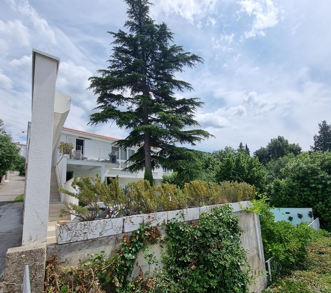 Vonzó villa a tenger közelében Horvátországban - Panorama Scouting Real Estate.