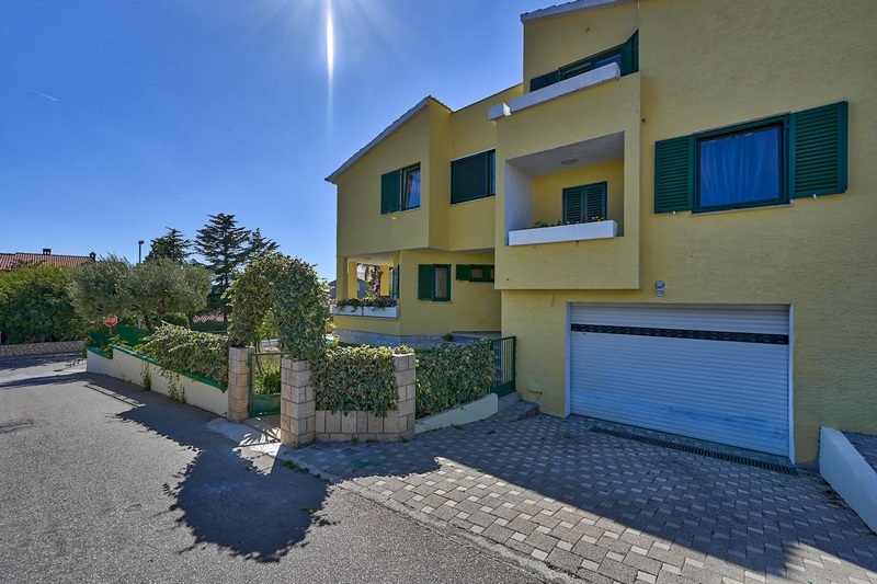 Garázs a H1804-es házhoz, Zadar, Horvátország - Panorama Scouting.