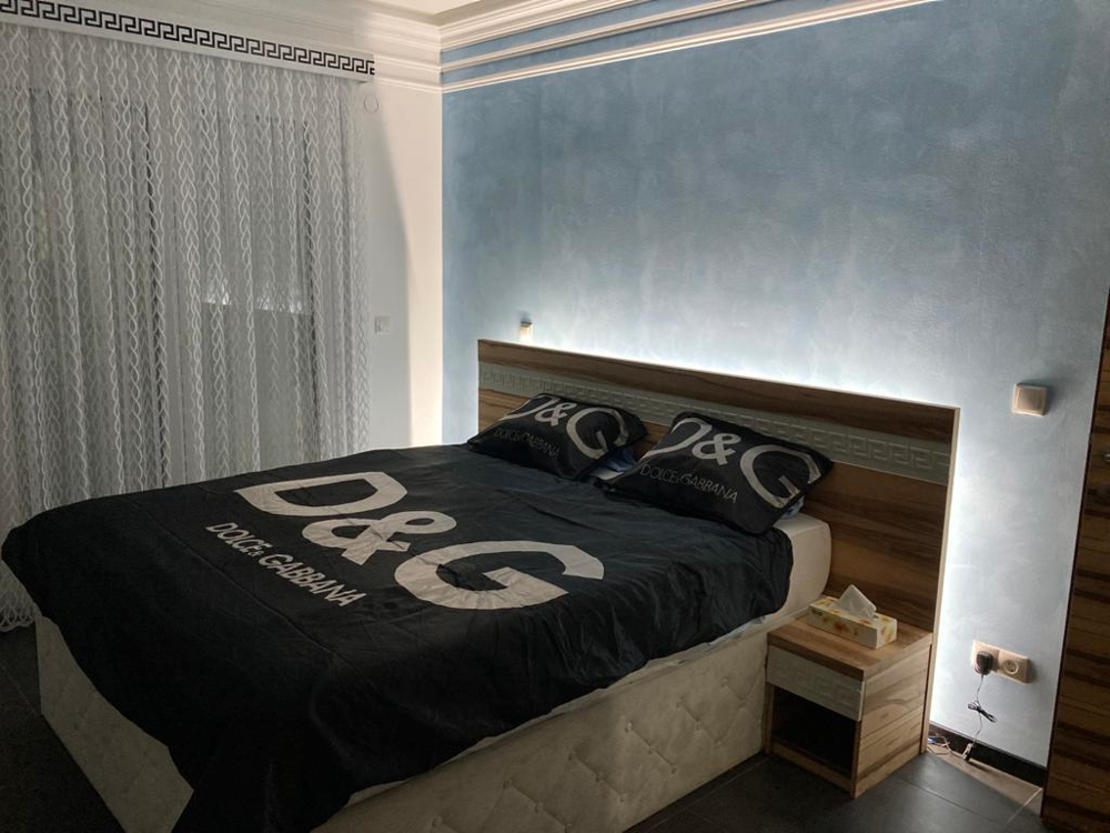 A H1851 ingatlan hálószobája Horvátországban - Panoráma cserkészet.