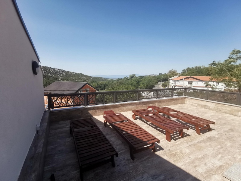 Tetőteraszos, tengerre néző ház eladó Horvátországban – Panoráma cserkészet.