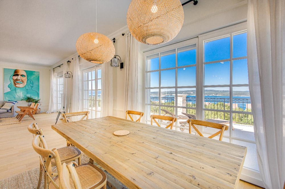 Étkezősarok tengerre néző Villa H1919 Crikvenica területén.