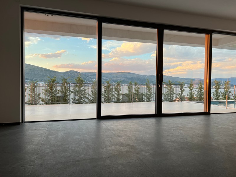 Eladó modern luxusvillák a horvátországi Ciovo szigeten - Panorama Scouting H1923.