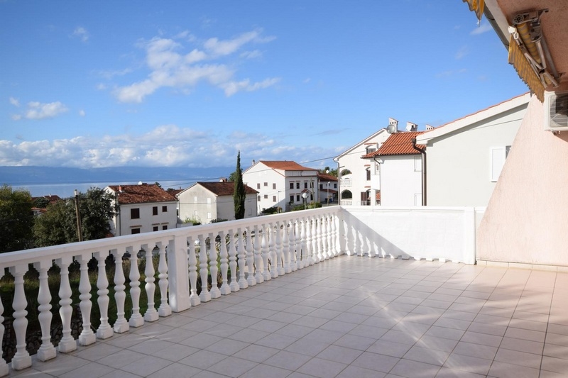 Vásároljon tengerre néző házat a horvátországi Krk szigeten - Panorama Scouting H1930