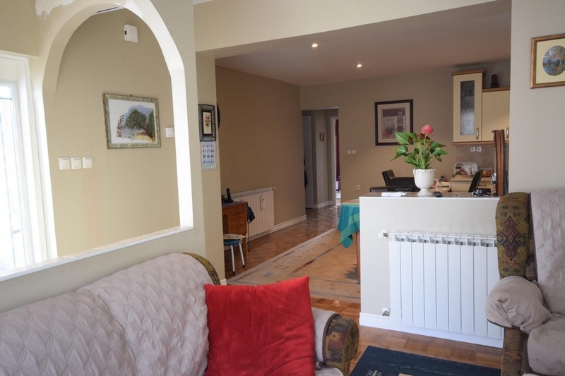 Nappali és étkező.