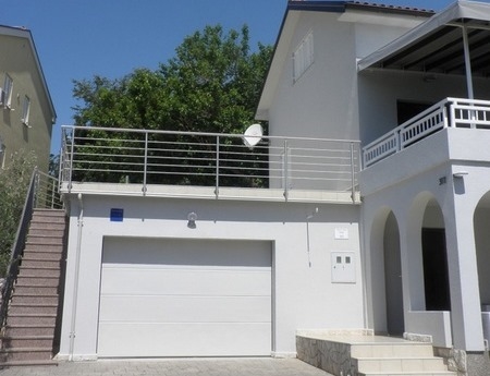 Garázs a H1980 ingatlanhoz Horvátországban - Panorama Scouting.