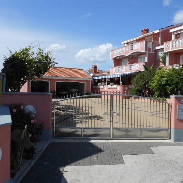 Eladó ingatlan H1998 Zadarban - Panoráma Scouting.