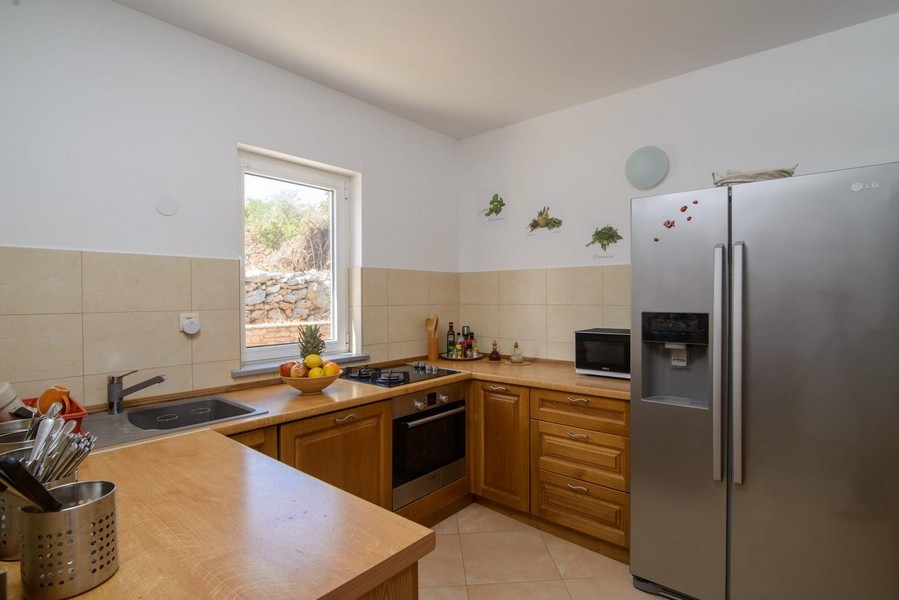 Ház vásárlás Horvátországban, Közép-Dalmáciában, Ciovo Trogir szigetén - Panorama Scouting Immobilien H2083, vételár: 440 000 EUR - 5. kép