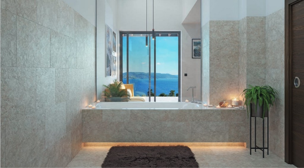 Fürdőszoba tengerre néző kilátással.