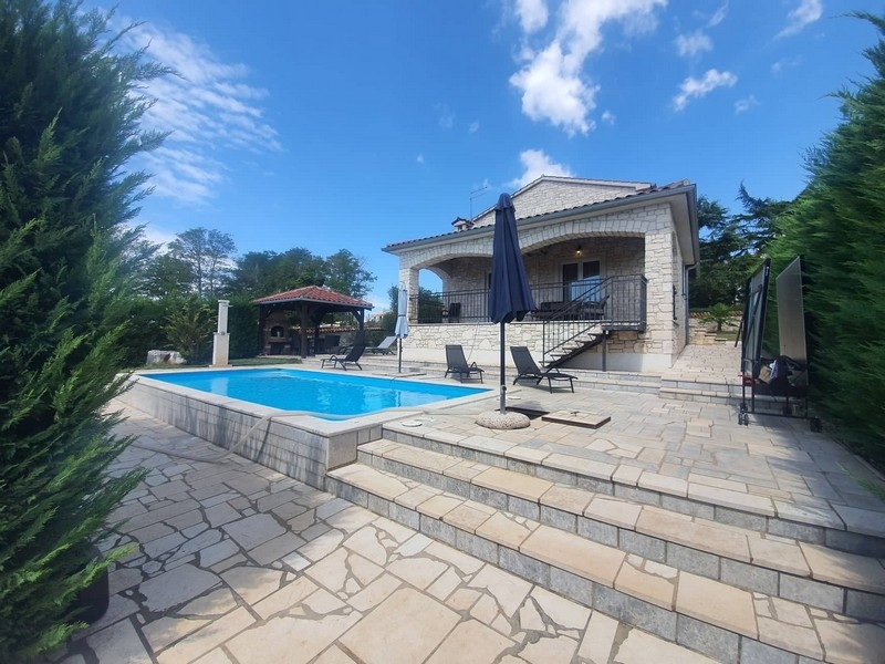 Horvátország ingatlan medencével, Porec - Isztria.