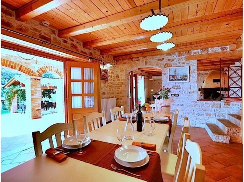 Horvátországban eladó H2393 ingatlan nyári konyhája grillsütővel - Panoráma cserkészet.