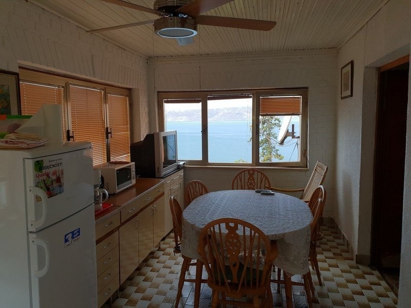 Ház nagyszerű helyen, panorámás kilátással