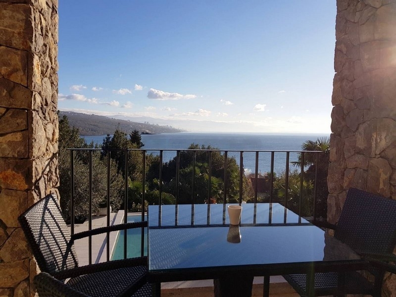 7 hálószoba és 3 fürdőszoba