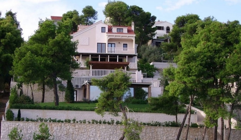 Hagyományos tengerparti villa Horvátországban - Panorama Scouting.