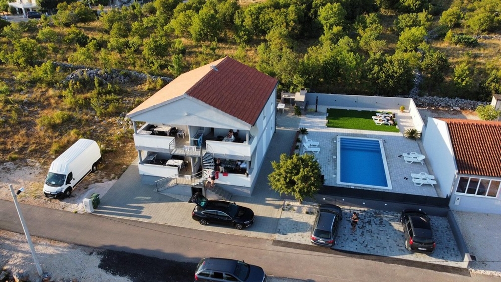 Vásároljon több lakásos házat Horvátországban - Panorama Scouting H2459.