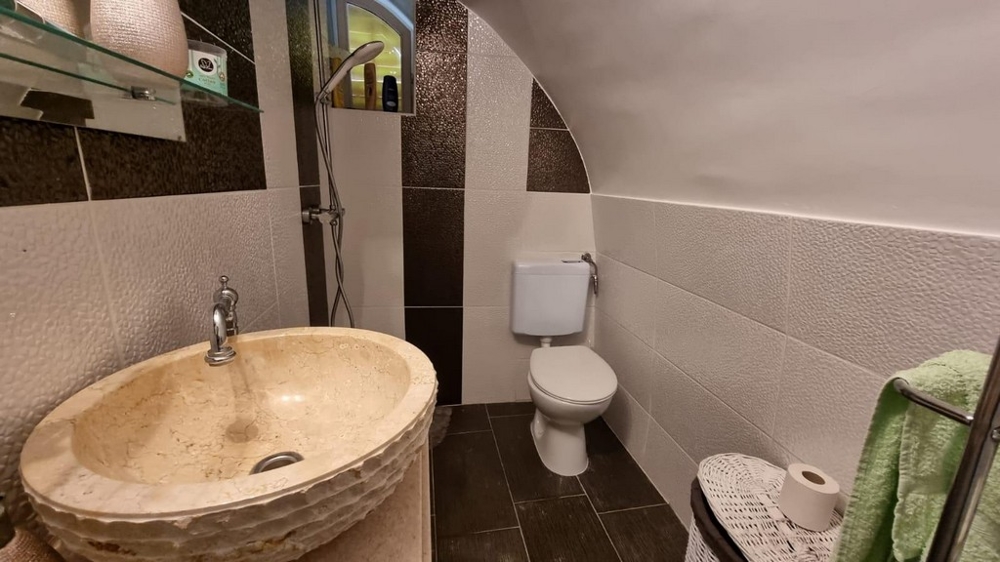 Felújított fürdőszobák