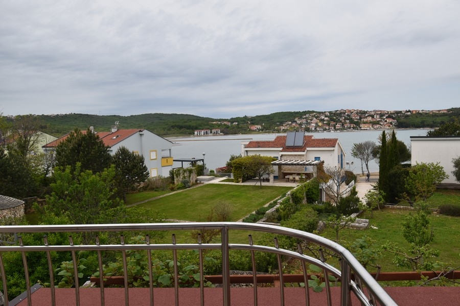 Vásároljon tengerre néző házat Krk szigetén - Panorama Scouting.