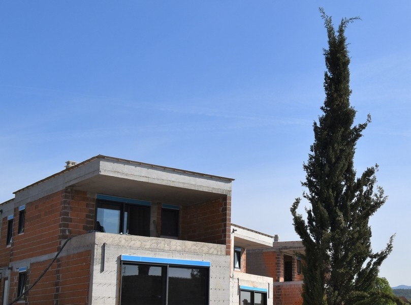 Várható befejezés 2023/24