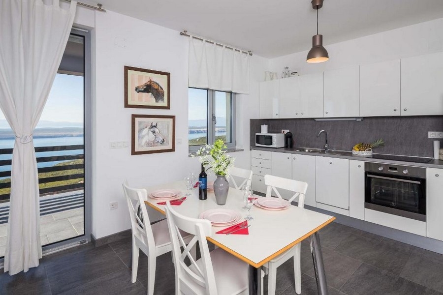 Teljesen felszerelt konyha