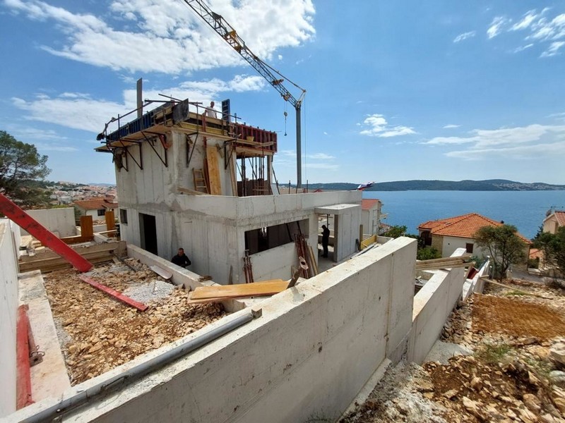 Villa tengerre néző kilátással