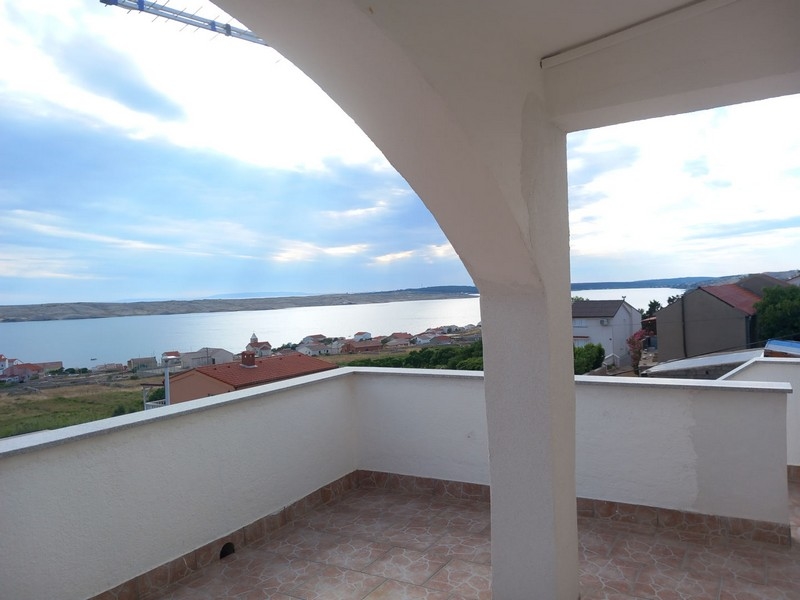 Apartmanház panorámás kilátással a tengerre - Pag-sziget - Horvátországi ingatlan