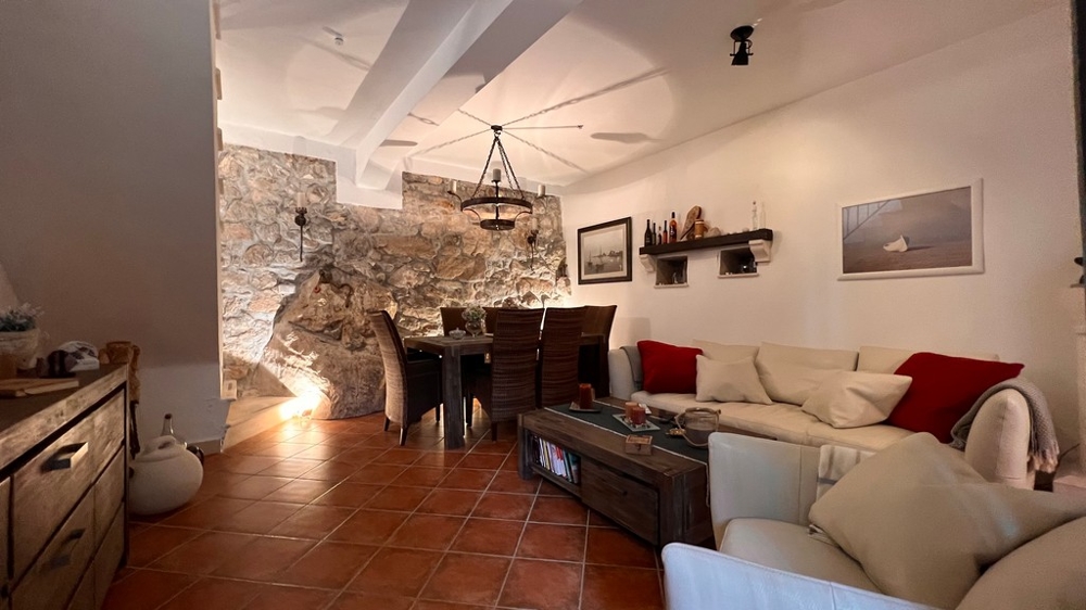 Nappali terasz kijárattal