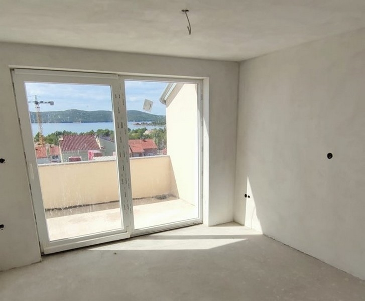 Tengerre néző H2647 ház felső emeletéről Horvátországban eladó - Panoráma cserkészet.