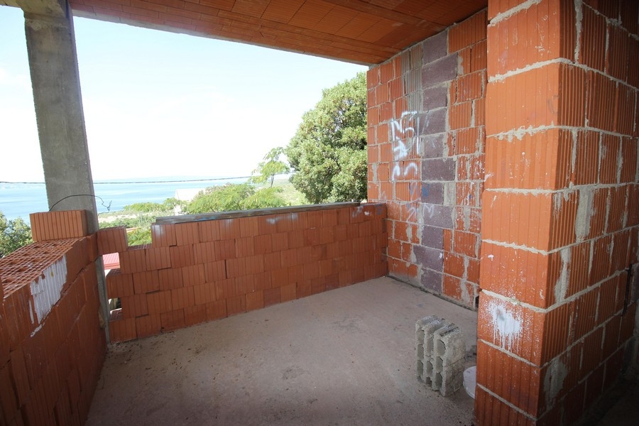 Kilátás a felső teraszról (kagyló).