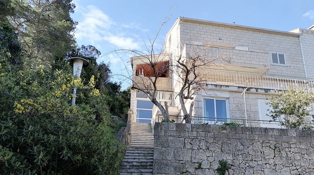 Vásároljon mediterrán ikerházat a tenger mellett Horvátországban - Panorama Scouting H2685.