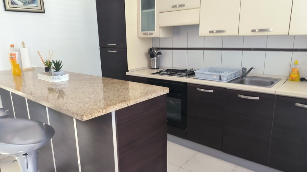 Konyha modern bútorokkal.