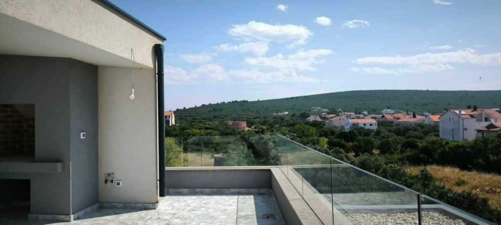 Tágas lakótér közel a strandhoz