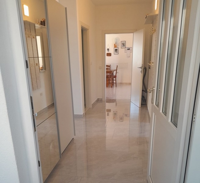 Az apartmanokban gondozott bútorok és berendezések