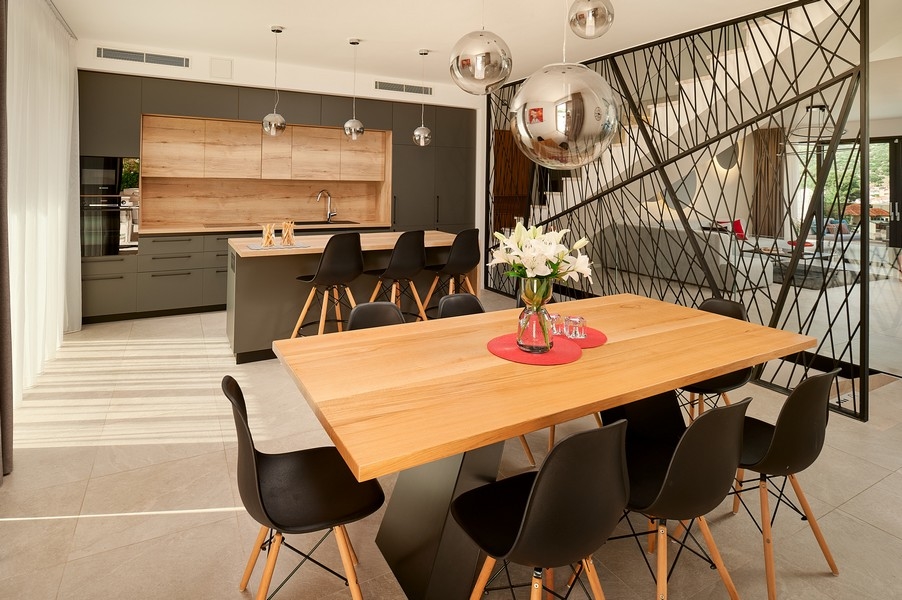 Minőségi konyhák étkezővel