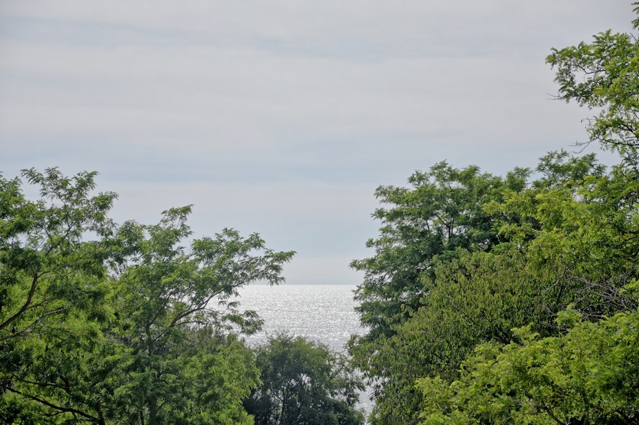 Tengerre néző ház Isztria területén, tökéletes hely a vásárláshoz.