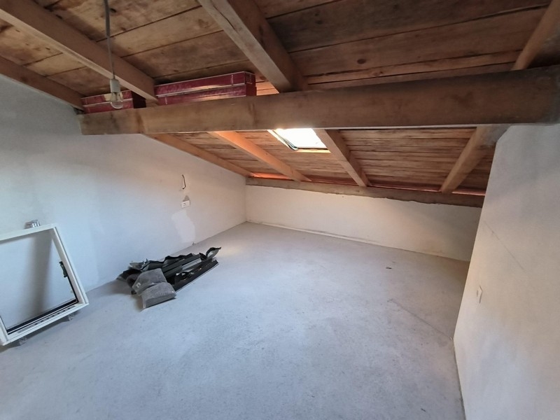 Nagy tetőtér fagerendás horvátországi ingatlanban