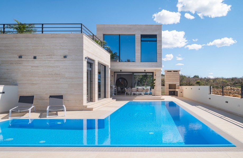 Villa eladó Razanacban, Zadarban, Horvátországban - Modern design medencével és terasszal