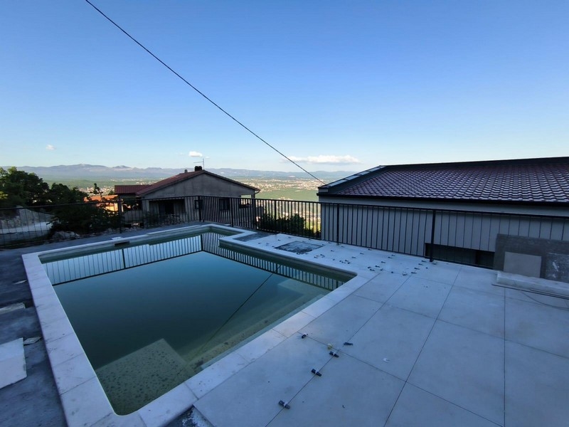 Ingatlan Horvátország, villa panorámás kilátással a tengerre, Opatija régió Isztria, medence hegyekre néző kilátással