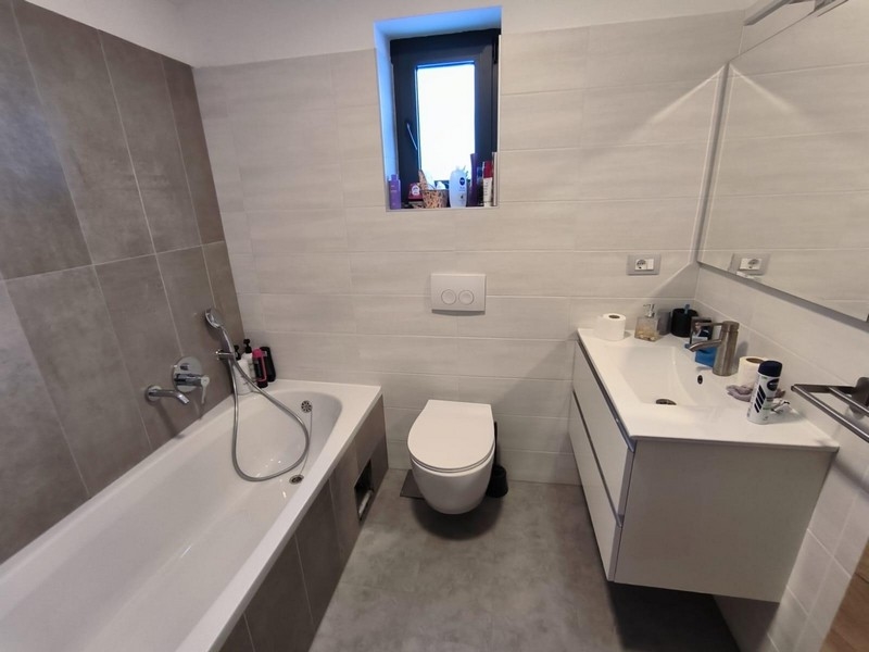 Ingatlan Horvátország, villa panorámás kilátással a tengerre, Opatija régió Isztrián, modern fürdőszoba