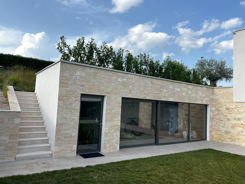 A H3039-es ingatlan raktárterülete